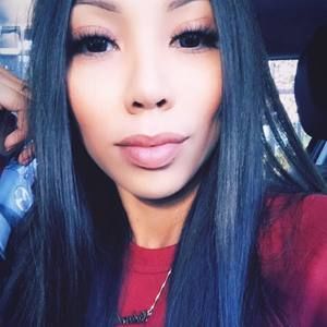 Meet your Posher, Yolanda